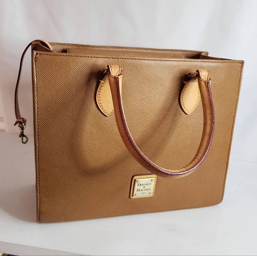 Authentic Dooney & Bourke Janine Satchel Tan Leather FLAWED see description - Picture 16 of 16